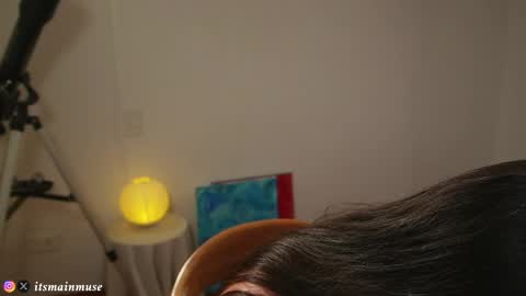 Snapshot of theirismuse chatting on April 2026 10:51:01 PM Iris online show from April 2026 10:51:01 PM