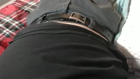 Liam online show from October 2025 09:37:01 PM