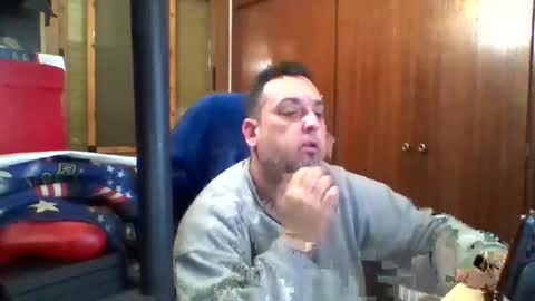 Snapshot of thekier chatting on January 2025 01:15:02 AM thekier online show from January 2025 01:15:02 AM