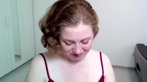 Ella online show from December 2024 09:01:02 AM