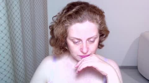 Ella online show from November 2025 07:50:01 AM