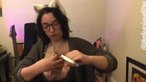 Snapshot of thelusciouslibra chatting on April 2026 09:45:02 PM thelusciouslibra online show from April 2026 09:45:02 PM