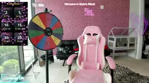 Snapshot of themanseater chatting on June 2026 03:32:02 PM Themaneater online show from June 2026 03:32:02 PM