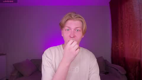 Snapshot of themikesever chatting on April 2026 10:50:02 AM Sever online show from April 2026 10:50:02 AM