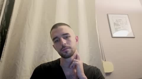 themmistokles online show from November 2025 08:41:01 PM