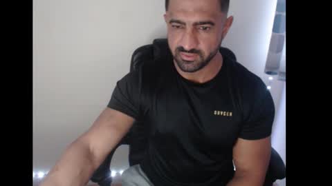 TheMuscleFactory online show from November 2025 04:09:01 PM
