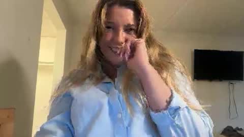 Snapshot of theoneandonlyava chatting on March 2026 11:26:02 PM Ava online show from March 2026 11:26:02 PM