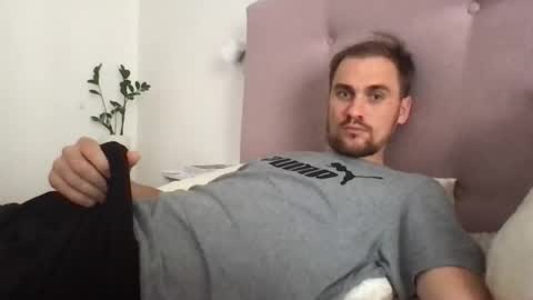 Snapshot of theonetojerkwith chatting on September 2025 07:35:01 AM theonetojerkwith online show from September 2025 07:35:01 AM