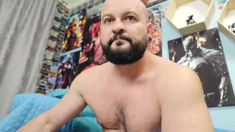 Snapshot of thephenomone chatting on September 2025 11:54:02 AM Chris online show from September 2025 11:54:02 AM