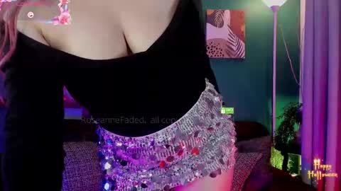 Snapshot of theprincess_rosee chatting on November 2025 03:06:02 AM Rosie online show from November 2025 03:06:02 AM