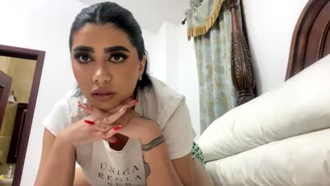 Snapshot of therealcamilabaddie chatting on December 2024 01:43:01 AM therealcamilabaddie online show from December 2024 01:43:01 AM