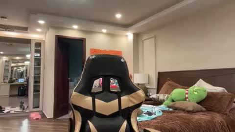 Snapshot of therealcamilabaddie chatting on October 2025 07:35:02 PM therealcamilabaddie online show from October 2025 07:35:02 PM