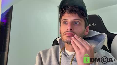 therealdylansdick online show from November 2025 11:36:02 PM