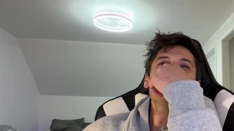 therealdylansdick online show from November 2025 03:05:01 AM