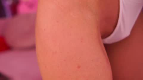 Snapshot of therealfallingangel chatting on February 2025 10:21:01 PM Deea online show from February 2025 10:21:01 PM