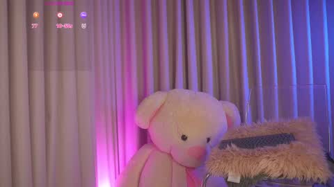 Snapshot of therealpeach_ chatting on March 2026 11:00:01 PM online show from March 2026 11:00:01 PM