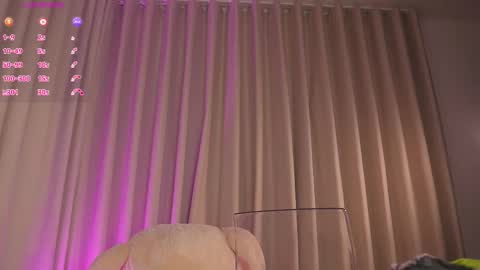 Snapshot of therealpeach_ chatting on March 2026 10:21:02 AM online show from March 2026 10:21:02 AM