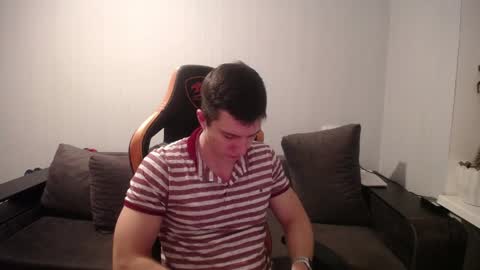 Nick   online show from December 2024 08:02:02 PM