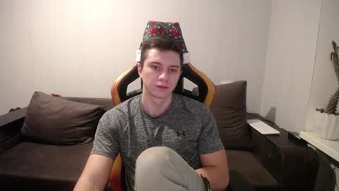 Nick   online show from December 2024 09:17:02 PM