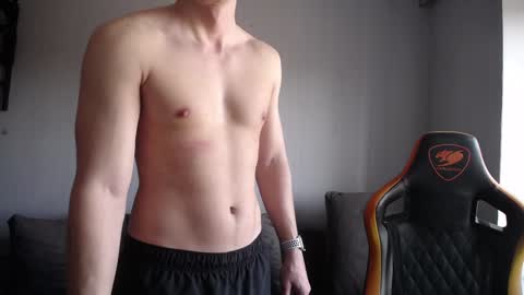 Nick   online show from February 2025 11:33:02 AM