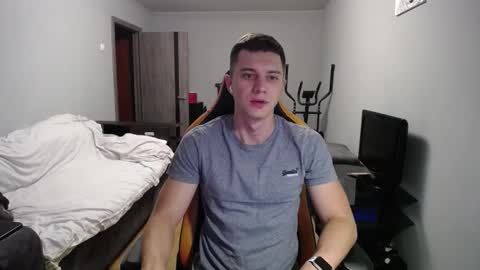 Nick   online show from September 2025 04:42:01 PM