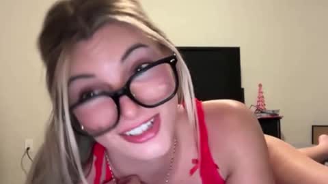 therosiecheeks online show from December 2025 10:51:03 PM