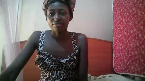 Snapshot of therry_heart chatting on April 2026 04:21:02 AM hearty online show from April 2026 04:21:02 AM