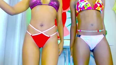 Snapshot of thesexy_kittydoll chatting on October 2025 08:48:02 PM thesexy_kittydoll online show from October 2025 08:48:02 PM