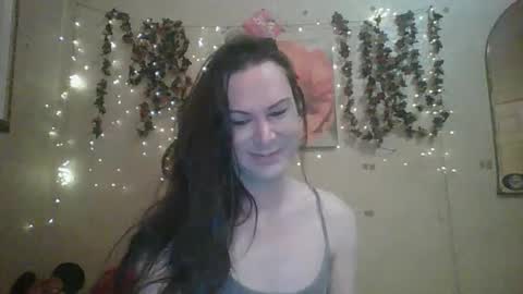 Snapshot of thesillymillie chatting on April 2026 06:18:01 AM sillymillie0 online show from April 2026 06:18:01 AM