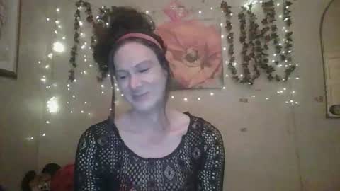 Snapshot of thesillymillie chatting on April 2026 09:15:02 PM sillymillie0 online show from April 2026 09:15:02 PM