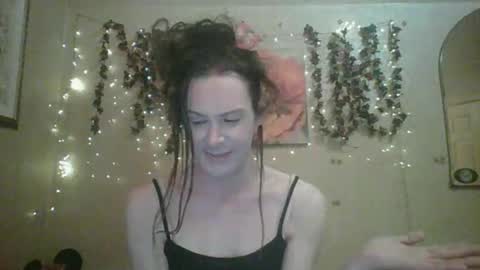 Snapshot of thesillymillie chatting on April 2026 09:26:02 PM sillymillie0 online show from April 2026 09:26:02 PM