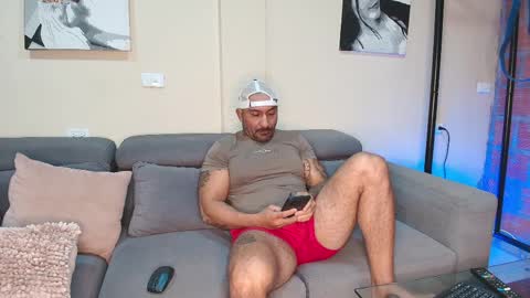 Snapshot of thestraightroom chatting on March 2026 11:27:01 AM thestraightroom online show from March 2026 11:27:01 AM