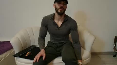 Snapshot of thetopalex chatting on February 2026 05:40:02 AM TheTopAlex online show from February 2026 05:40:02 AM