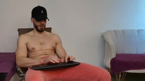 Snapshot of thetopalex chatting on March 2026 06:28:02 AM TheTopAlex online show from March 2026 06:28:02 AM