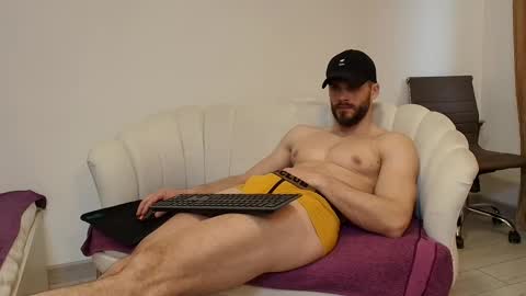 Snapshot of thetopalex chatting on March 2026 06:06:02 AM TheTopAlex online show from March 2026 06:06:02 AM