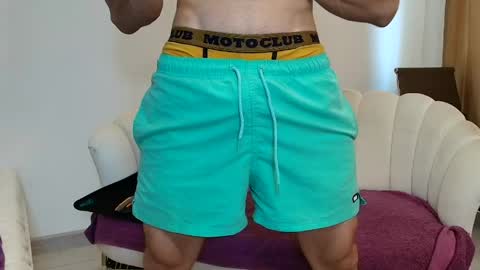 Snapshot of thetopalex chatting on April 2026 06:16:02 AM TheTopAlex online show from April 2026 06:16:02 AM