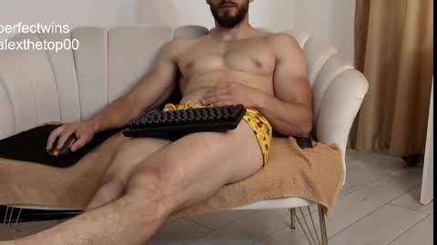 Snapshot of thetopalex chatting on June 2026 06:37:02 AM TheTopAlex online show from June 2026 06:37:02 AM