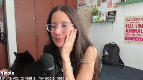 Nicole online show from January 2025 06:54:01 PM