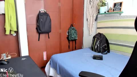 Nicole online show from February 2026 01:51:01 PM