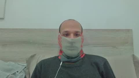 Scarf guy online show from February 2025 07:07:01 AM