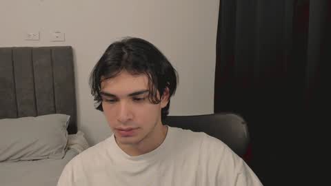 thiaan__ online show from December 2024 11:16:02 PM