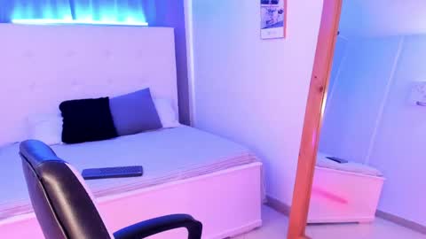 Thiago  online show from April 2026 03:08:01 PM