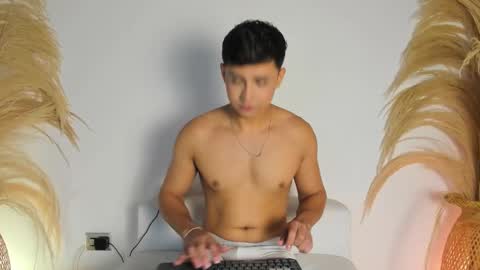 Thiago  online show from October 2025 06:41:02 PM