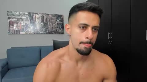 thiago_driussi online show from October 2025 10:25:02 PM