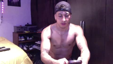 Snapshot of thiago_happy chatting on February 2025 02:59:01 AM thiago_happy online show from February 2025 02:59:01 AM