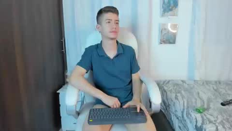 Snapshot of thiago_james69 chatting on September 2025 01:19:02 AM Manuel online show from September 2025 01:19:02 AM