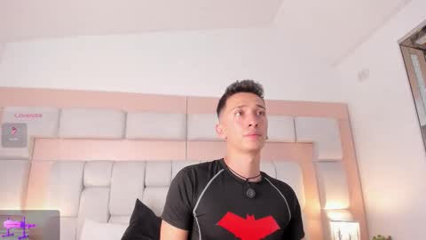 Snapshot of thiago_jones chatting on March 2026 07:52:01 PM SanThiago online show from March 2026 07:52:01 PM