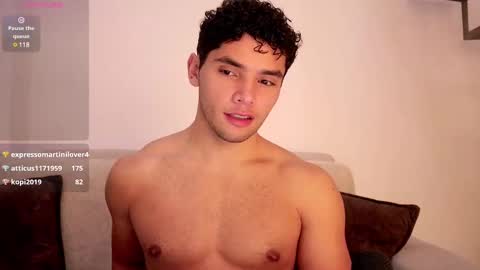 Snapshot of thiago_l chatting on February 2025 12:30:01 AM Just Thiago online show from February 2025 12:30:01 AM