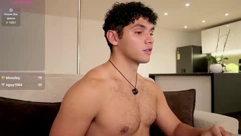 Snapshot of thiago_l chatting on September 2025 04:22:01 AM Just Thiago online show from September 2025 04:22:01 AM