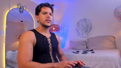 Thiago online show from October 2025 10:06:01 AM